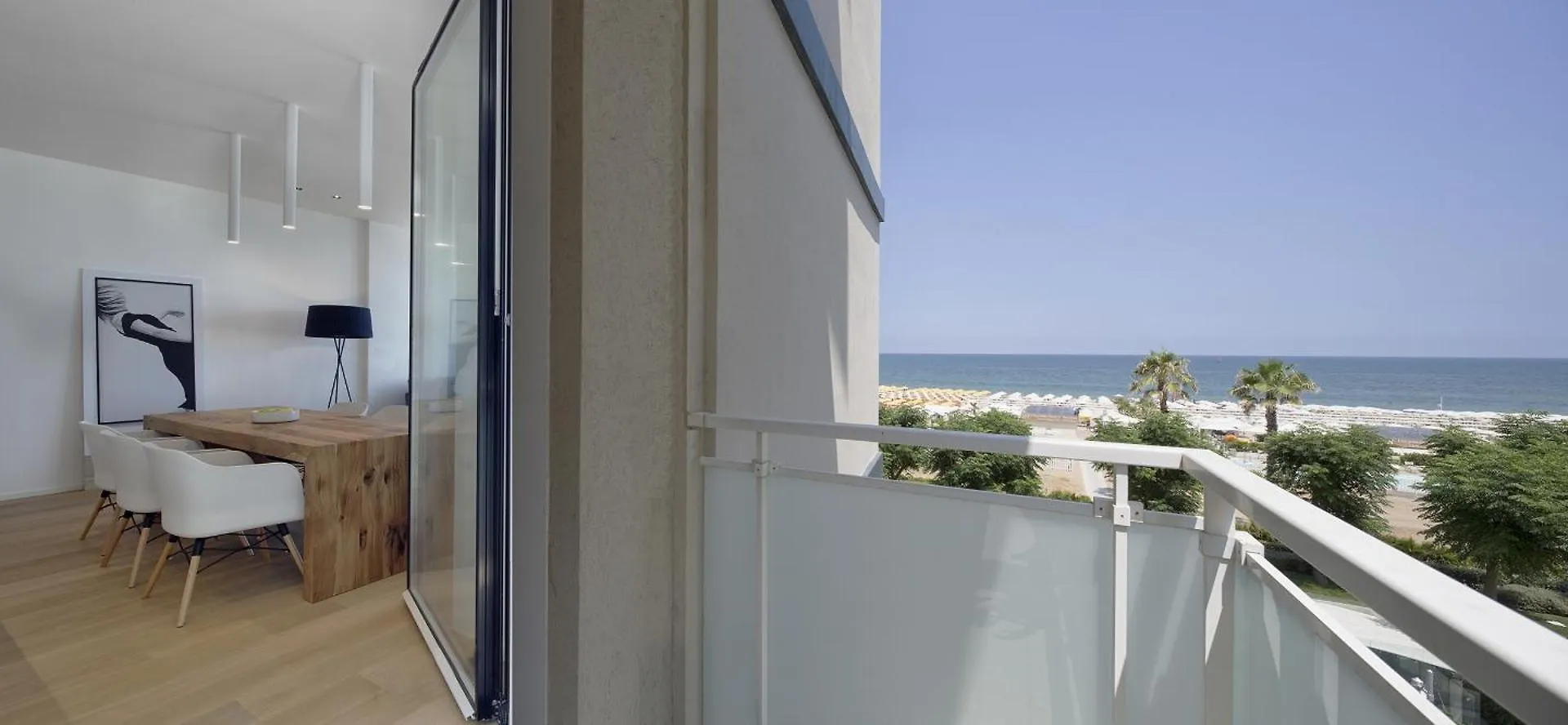 Luxury Suites Collection - Milano 3 Riccione Apartment